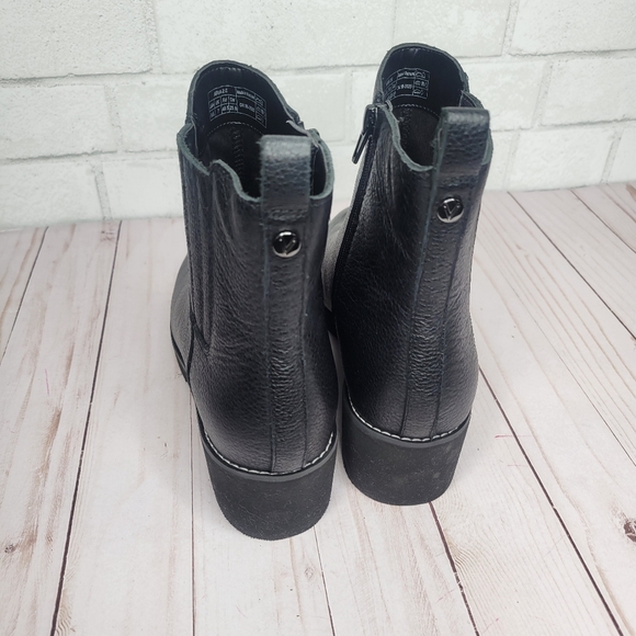 Vionic Women's Aria Wedge Ankle Booties - Picture 4 of 8